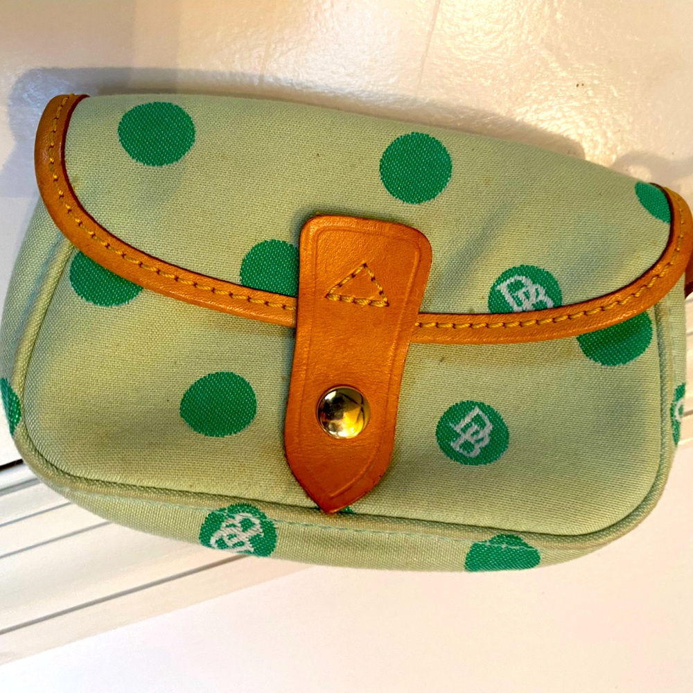 Dooney & Bourke green canvas and leather wristlet